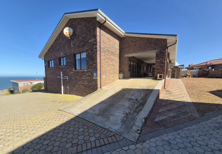 5 Bedroom Property for Sale in Dana Bay Western Cape